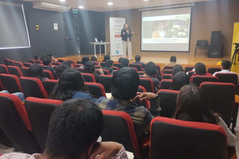 9cd953d0-6ec9-4eec-b394-efe2fcd91645